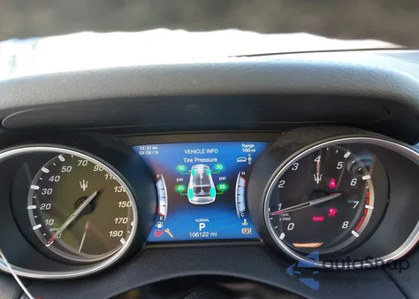 2019 Maserati Levante z USA, uszkodzony, nr VIN ZN661XUA2KX310503